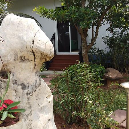 La Maison Ya Nui Resort Phuket Rawai Buitenkant foto