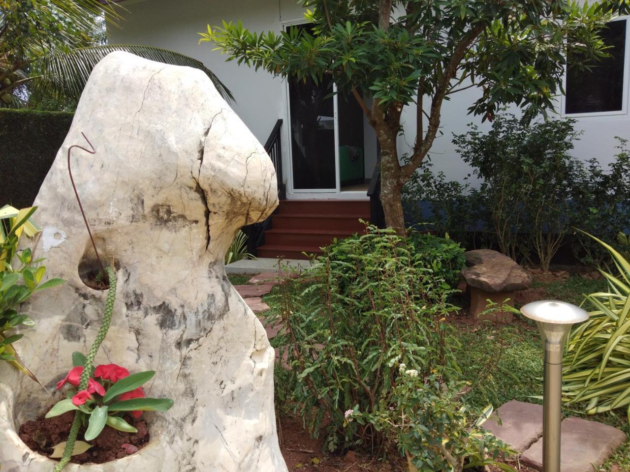 La Maison Ya Nui Resort Phuket Rawai Buitenkant foto